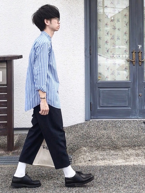 清潔感をプラス!定番の「白靴下」コーデ