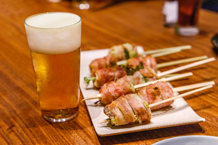 飲み歩き