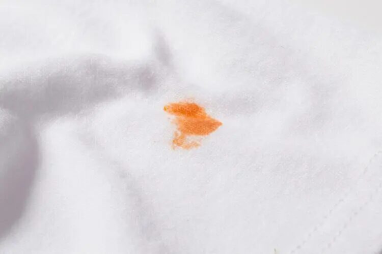 油性のシミがついたときの応急処置