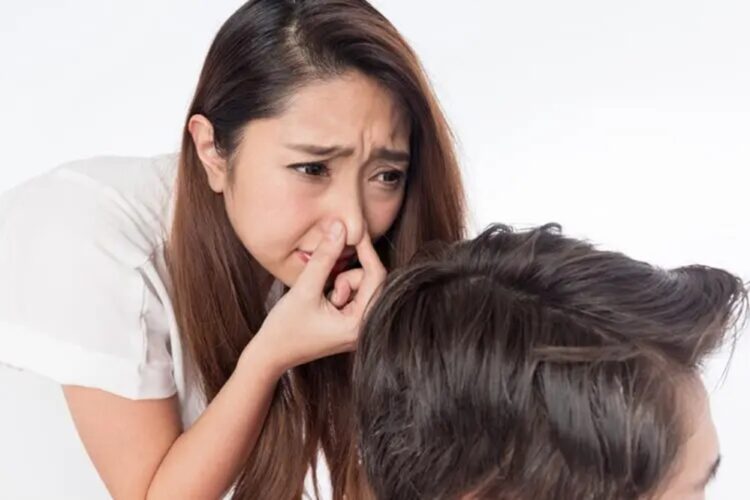 頭皮が臭う原因