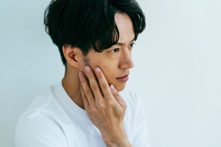 ヒゲが似合う男性に共通する特徴